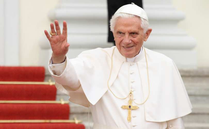 New interview with Benedict XVI in Avvenire