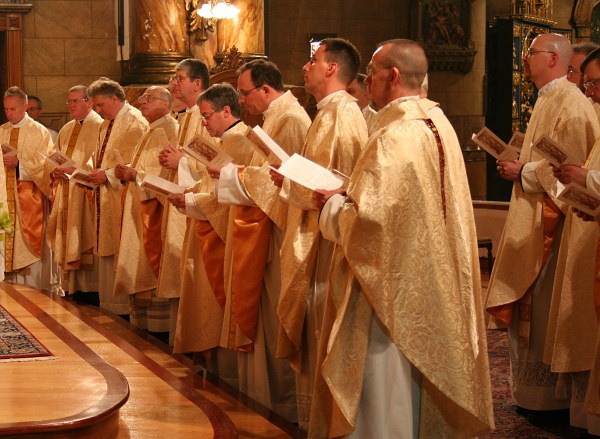 Chicago: Wonderful liturgical eye-candy, St. John Cantius style