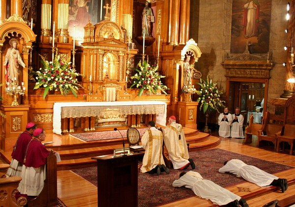 Chicago: Wonderful liturgical eye-candy, St. John Cantius style
